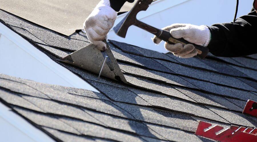 Professional residential roofers in Old Fort, TN